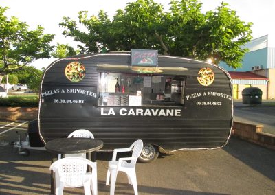 LA CARAVANE A PIZZAS